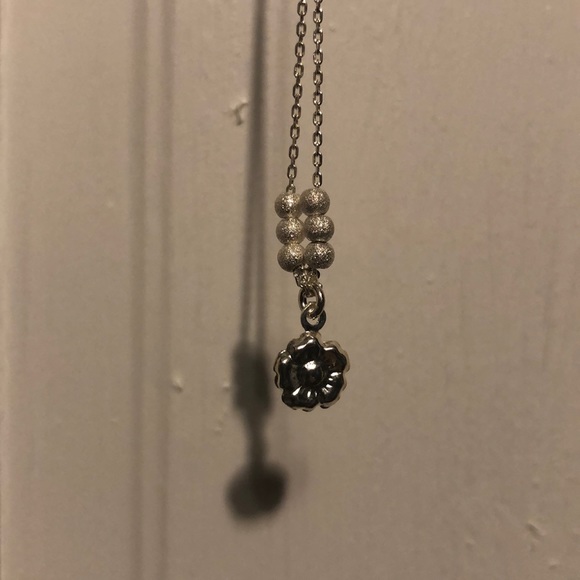 Dainty sterling necklace - Picture 3 of 9